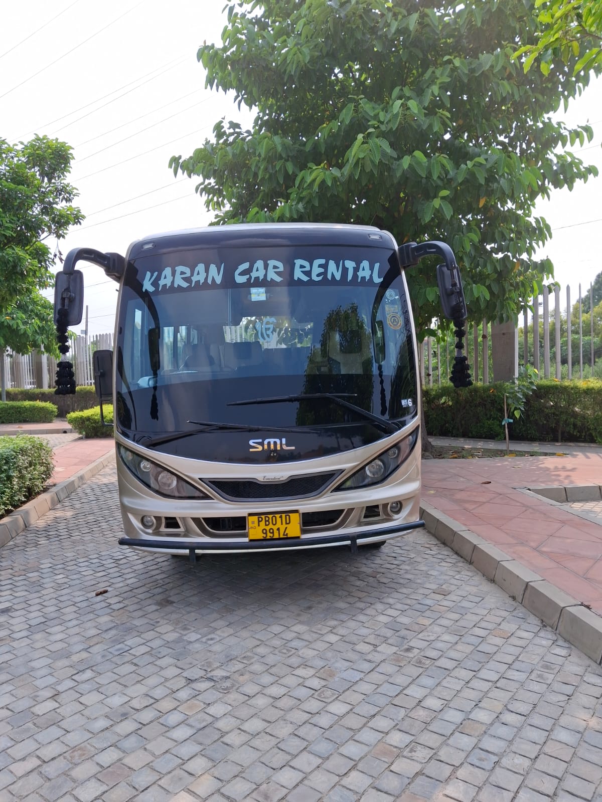 16 Seater Sml Isuze Luxury MiniBus on Hire