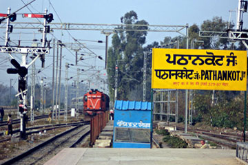Amritsar to Pathankot Tempo Traveller