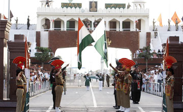 Hire Tempo Traveller for Wagah Border Amritsar.